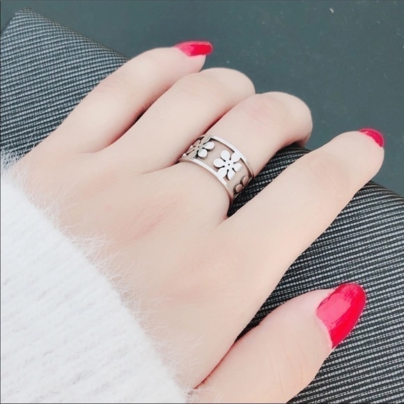 Fashion Jewelry ring - Picture 3 of 6